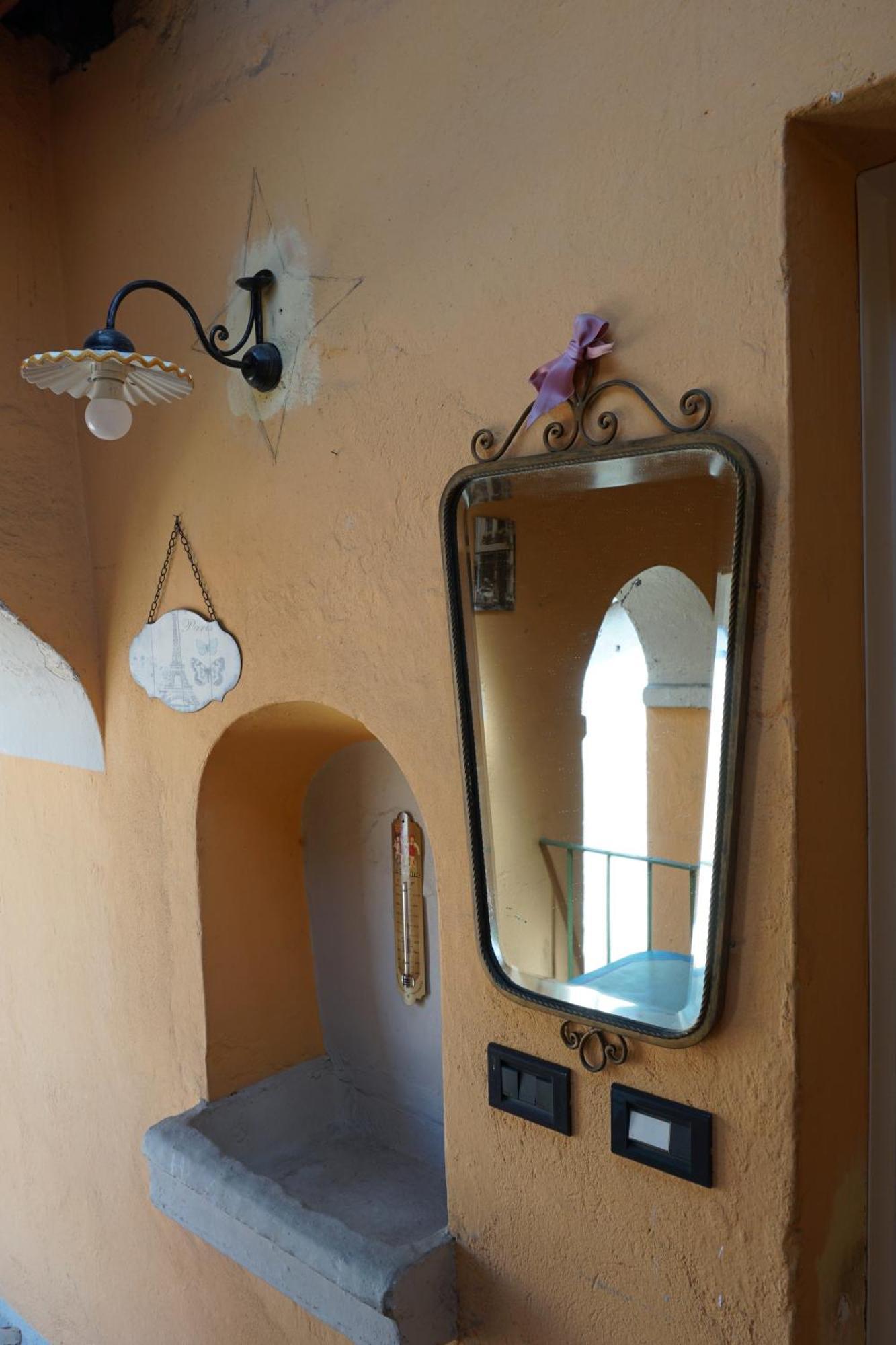 Apartmán Graziosa Dimora Centro Storico Biella Exteriér fotografie